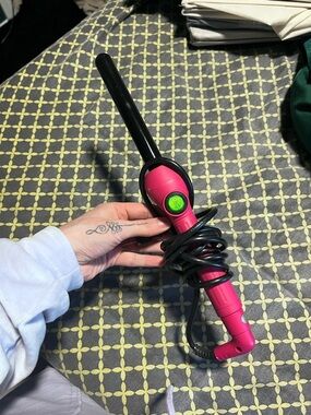 Pink Curling Wand with Black Barrel